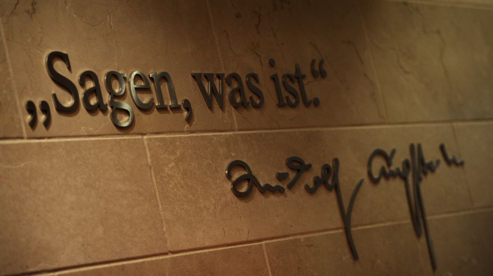 Motto von „Spiegel“-Gründer Rudolf Augstein im Hamburger Verlagsgebäude