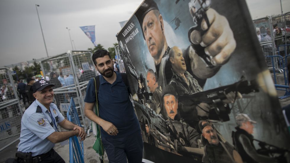 Erdoganplakat bei Wahlkampfveranstaltung