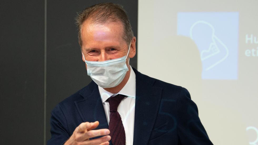 volkwagen-herbert-diess-tesla-transformation