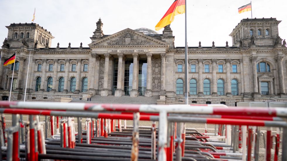 corona-aenderung-ifsg-infektionsschutzgesetz-bundestag-demokratie-teilhabe-jens-spahn-gesundheitsminister