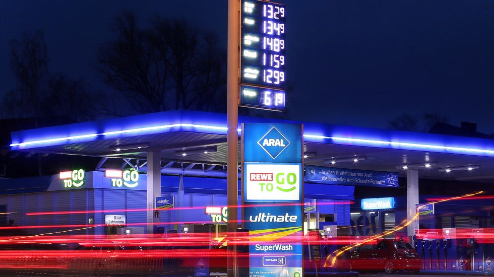 corona-massnahmen-lockdown-buchhandlung-keine-lebensmittel