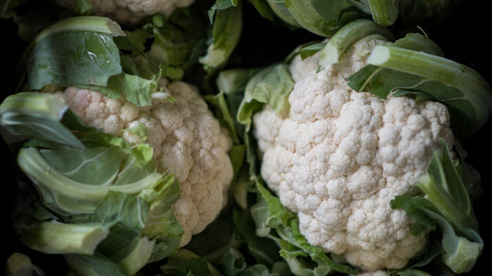 fruehlingskueche-flockdown-ueberbackener-blumenkohl-genuss-ist-notwehr