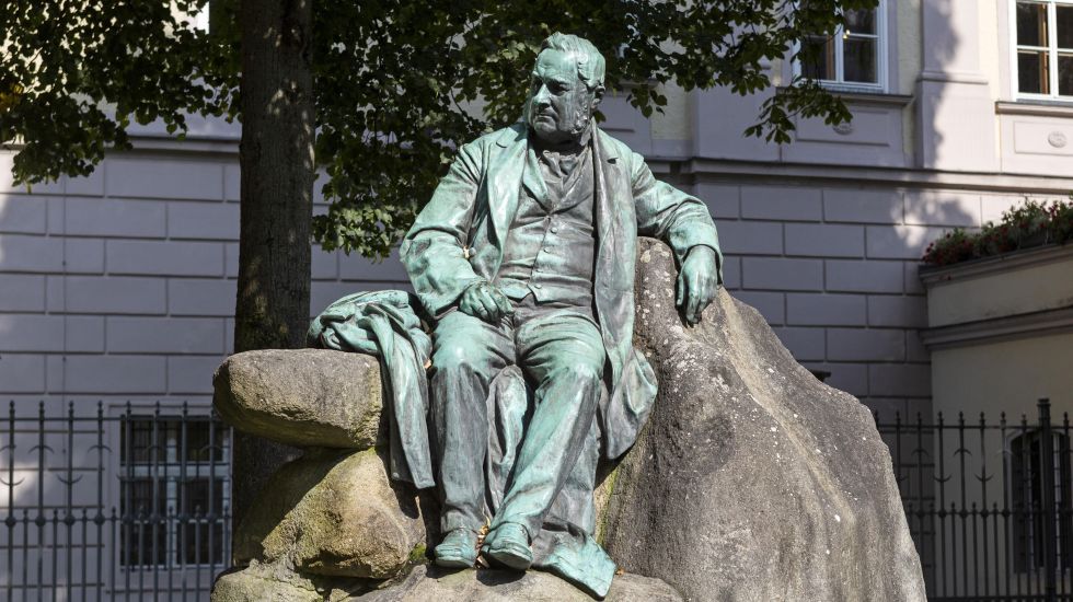 Adalbert-Stifter-Denkmal