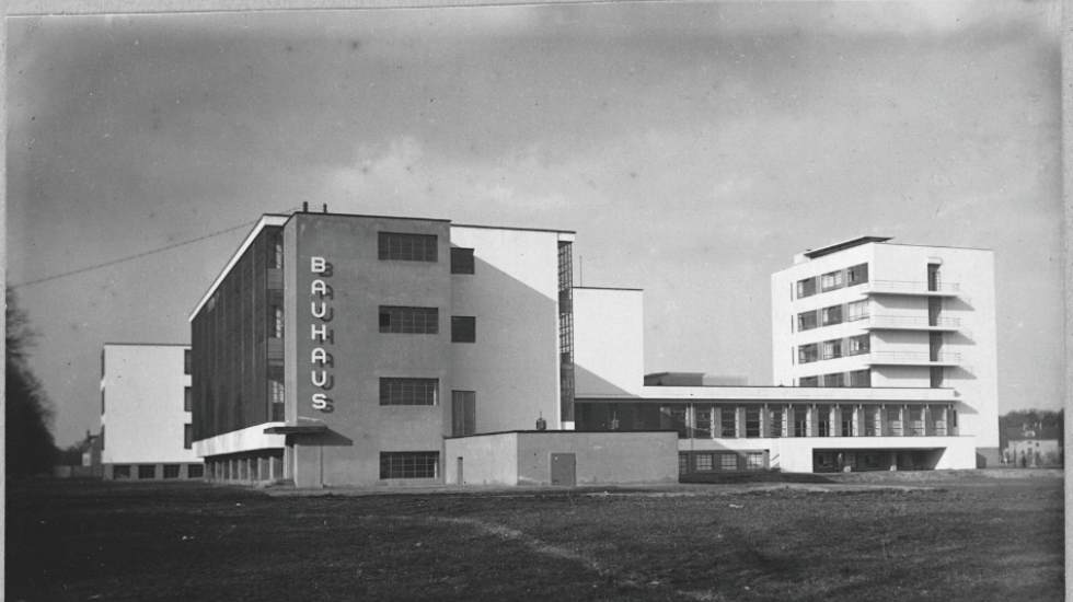Historische Aufnahme vom Bauhaus, aufgenommen von Erich Consemüller 