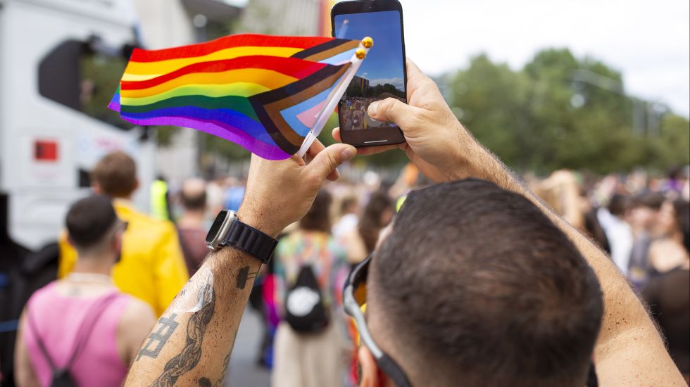 Progress-Pride-statt-Regenbogen-Vom-schwulen-Au-enseiter-zur-queeren-Hegemonie