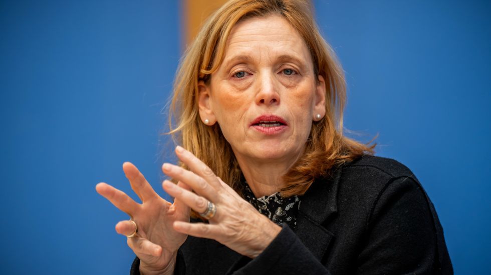 Interview-mit-Karin-Prien-Es-ist-etwas-Unbarmherziges-in-die-Debatten-gerutscht-