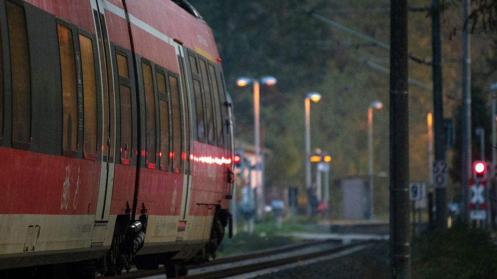 Schaffner-in-Rheinland-Pfalz-t-dlich-verletzt-Wir-sehen-diese-Entwicklung-seit-zehn-Jahren-